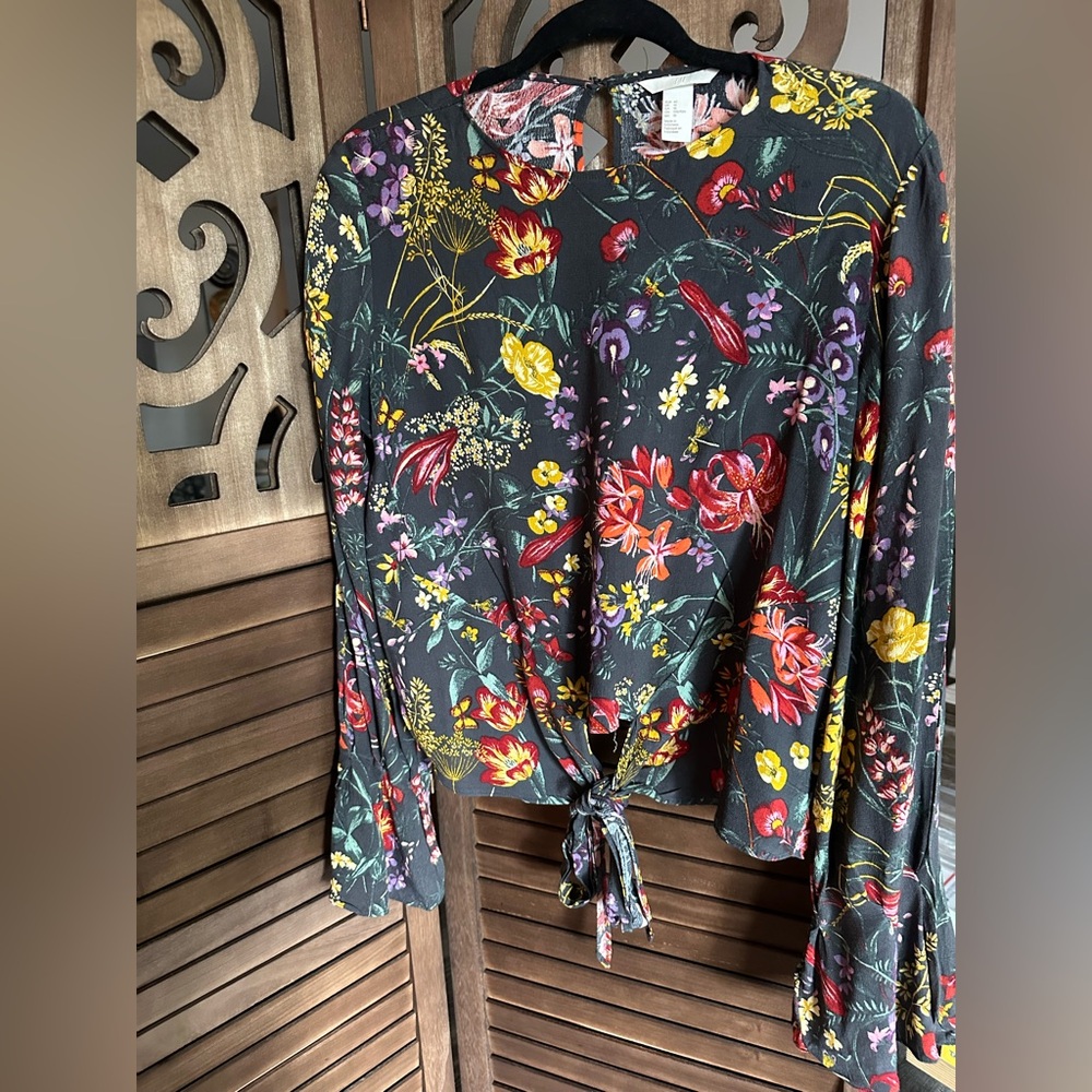 H & M Floral Tie-Front Blouse- Size 10